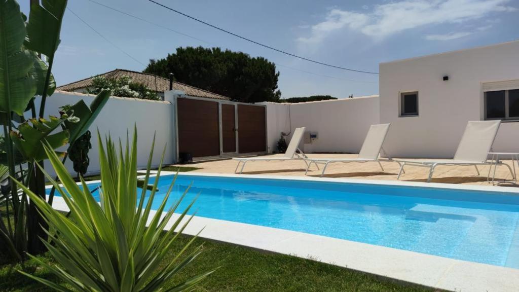 Palapa Garden Alojamientos, Piscina Privada Y Cerca Del Mar 奇克拉纳－德拉弗龙特拉 外观 照片