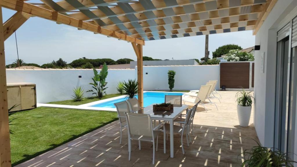 Palapa Garden Alojamientos, Piscina Privada Y Cerca Del Mar 奇克拉纳－德拉弗龙特拉 外观 照片