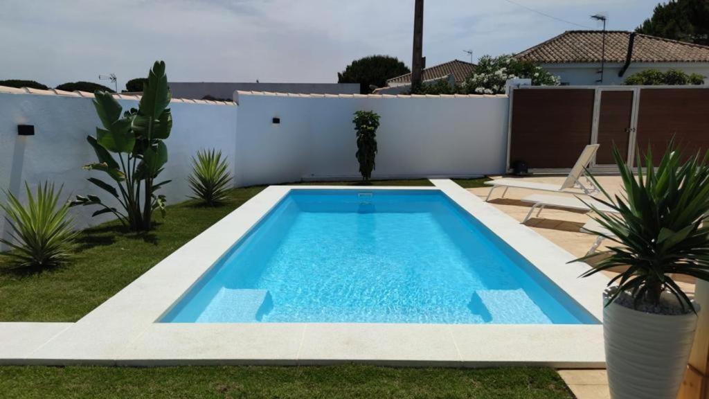 Palapa Garden Alojamientos, Piscina Privada Y Cerca Del Mar 奇克拉纳－德拉弗龙特拉 外观 照片