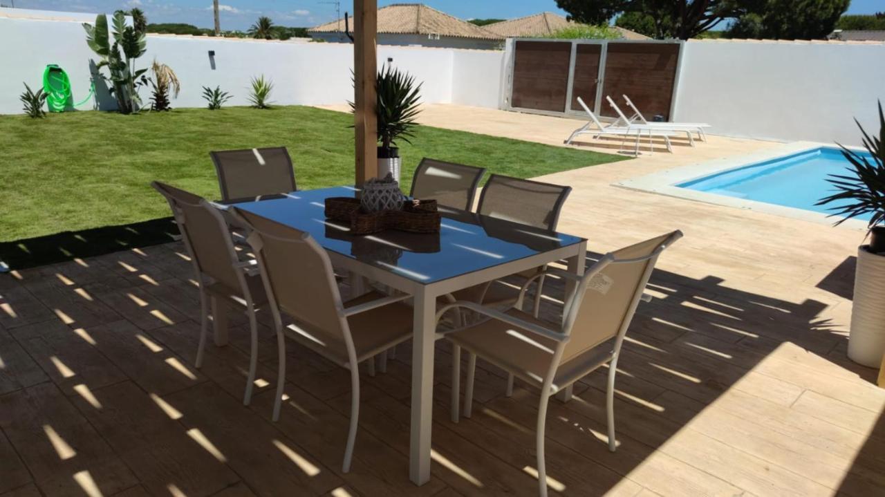 Palapa Garden Alojamientos, Piscina Privada Y Cerca Del Mar 奇克拉纳－德拉弗龙特拉 外观 照片