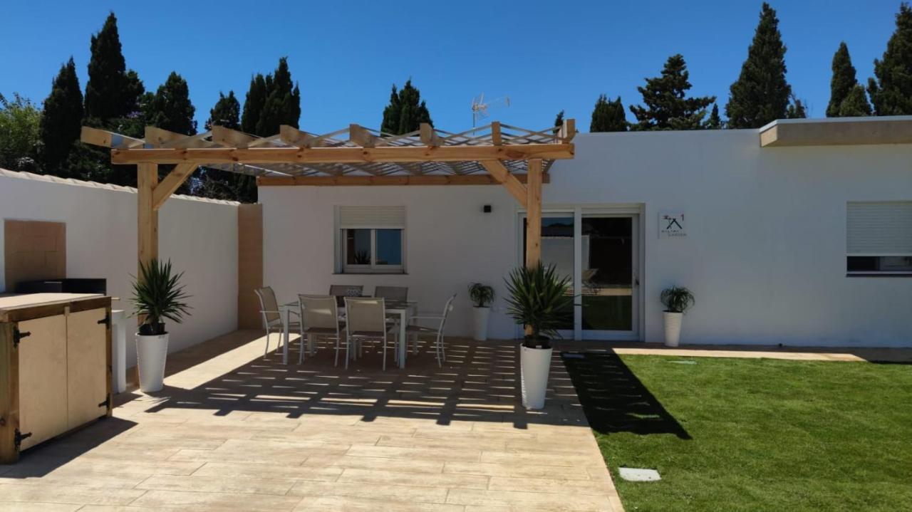 Palapa Garden Alojamientos, Piscina Privada Y Cerca Del Mar 奇克拉纳－德拉弗龙特拉 外观 照片